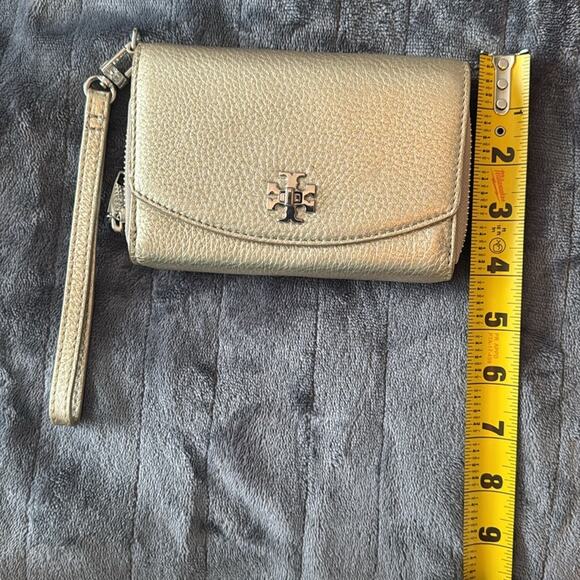 Tory Burch Wristlet in Gold - Picture 4 of 11